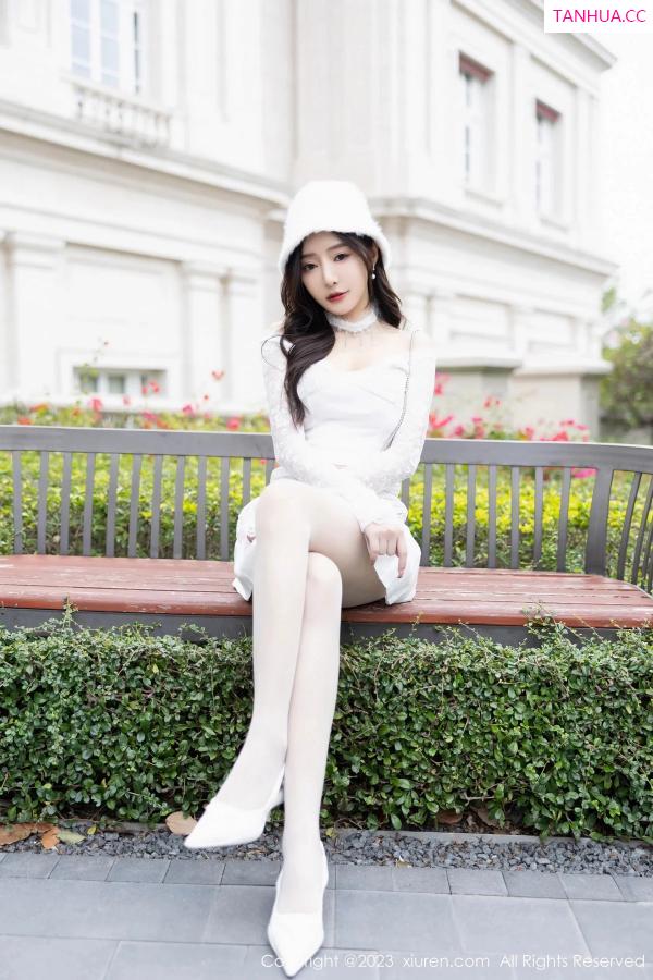 王馨瑶  [XiuRen]高清写真图 2023.12.25 No.7863 王馨瑶yanni 女神美腿第8张图片